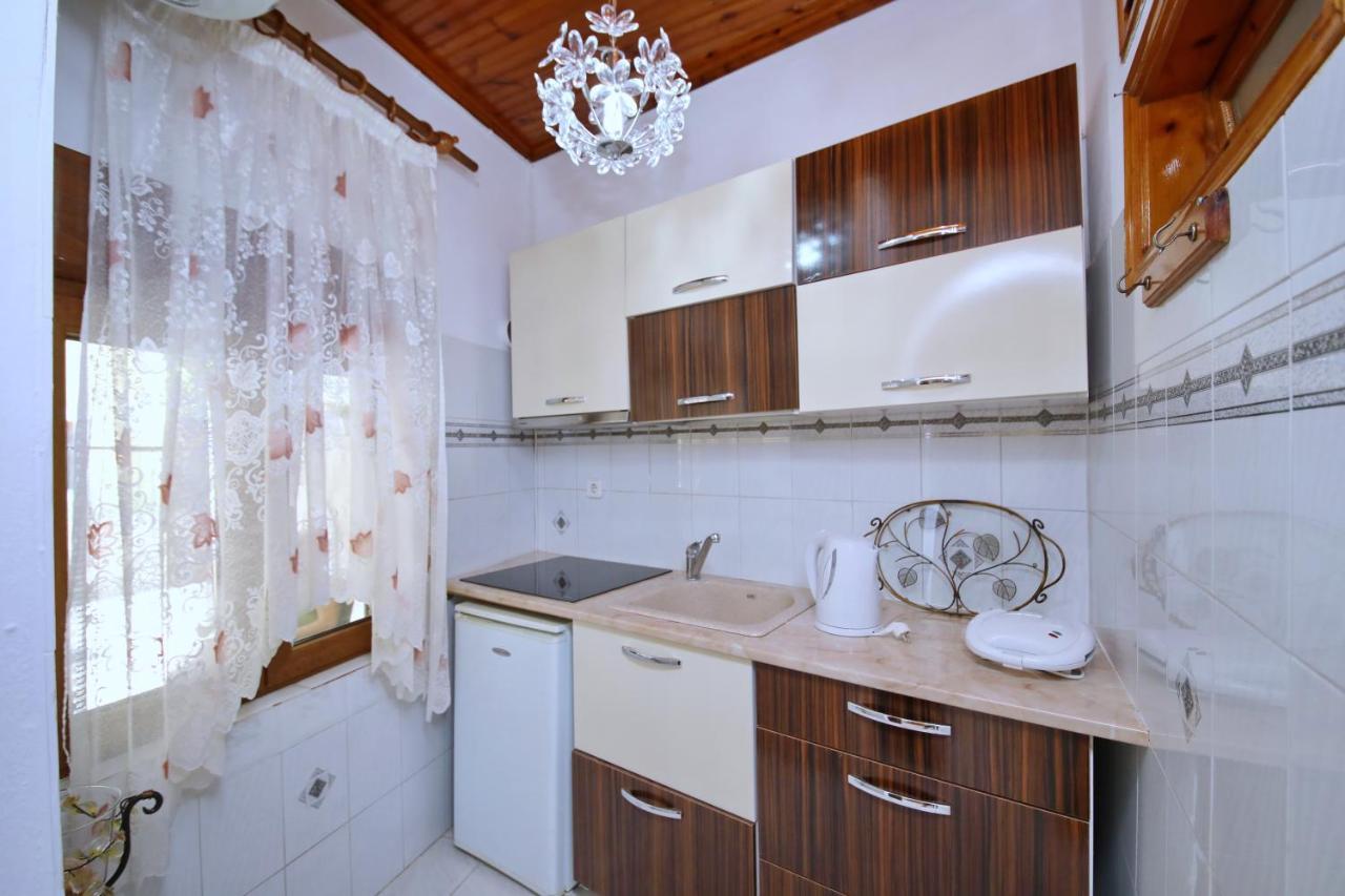 Vasia'S Small Villa Скопелос Экстерьер фото